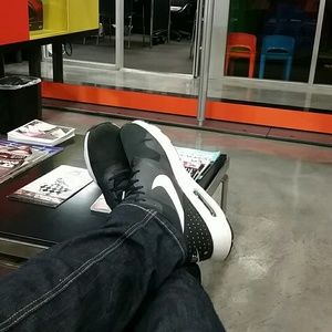 Meet your Posher, Daniel