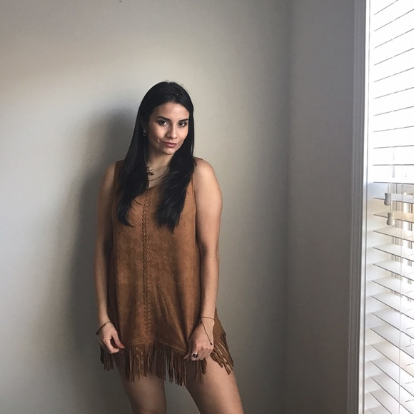 🔴 Suede tunic with fringe details - Picture 2 of 4