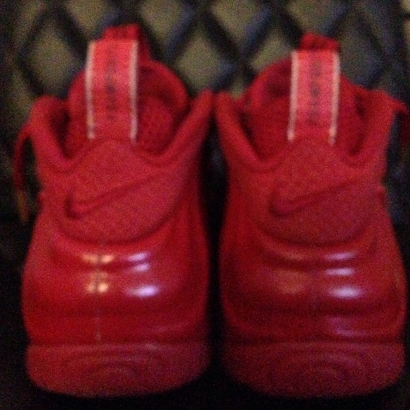 Nike 'Red October' Yeezy Foamposite - Picture 3 of 4