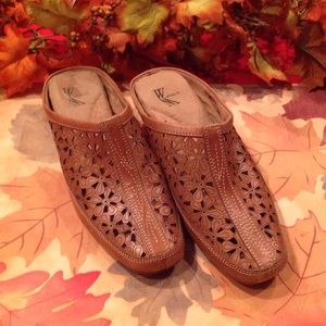 White mountain slip one