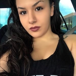 Meet your Posher, Natasha