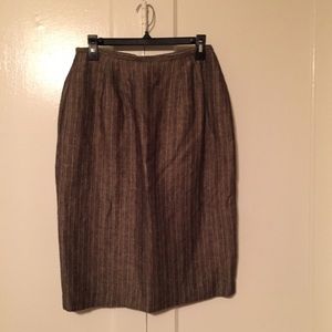 💥🔥💥FLASH SALE Brown pin-stripe pencil skirt.