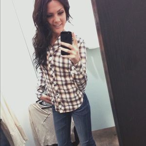 Meet your Posher, Kayla