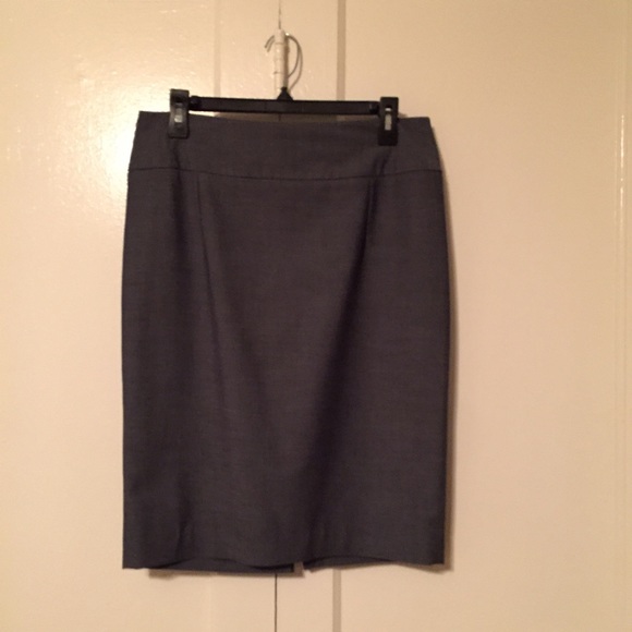 💥🔥💥FLASH SALE Grey pencil skirt. Professional.
