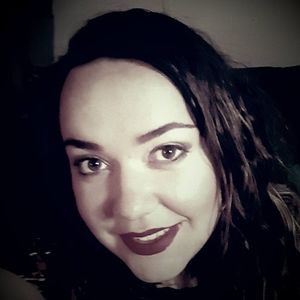 Meet your Posher, Evelyn