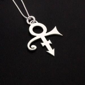 Meet your Posher, Shea