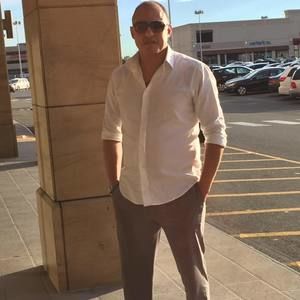 Meet your Posher, Eslam