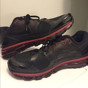 Black and red Nike air maxes