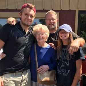 Meet your Posher, Amber