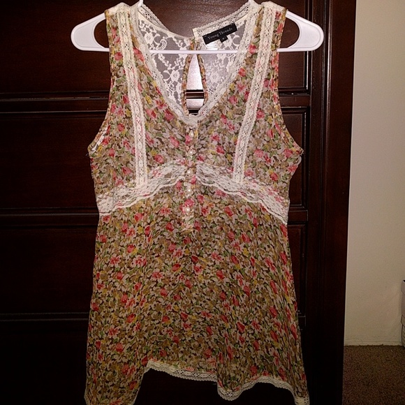Floral and Lace Tank
