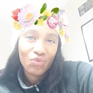 Meet your Posher, Laquela