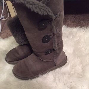 Authentic Ugg Bailey Button Triplet