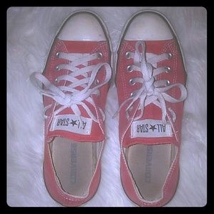Red All star converse