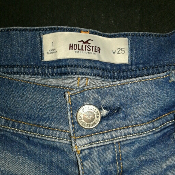 Shorts - Picture 2 of 3