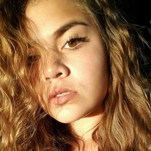 Meet your Posher, Alexia