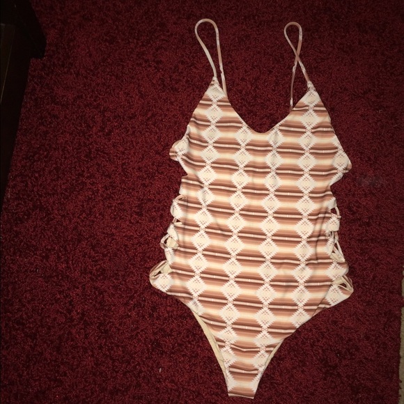 Florence//M//AcaciaSwimwear $130🅿️🅿️