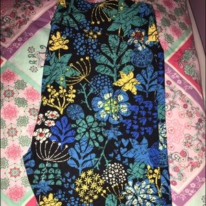 Lularoe floral TC leggings