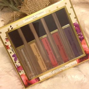 NIB 🎁ADRIENNE VITTADINI Studio Lip Collection 🎁