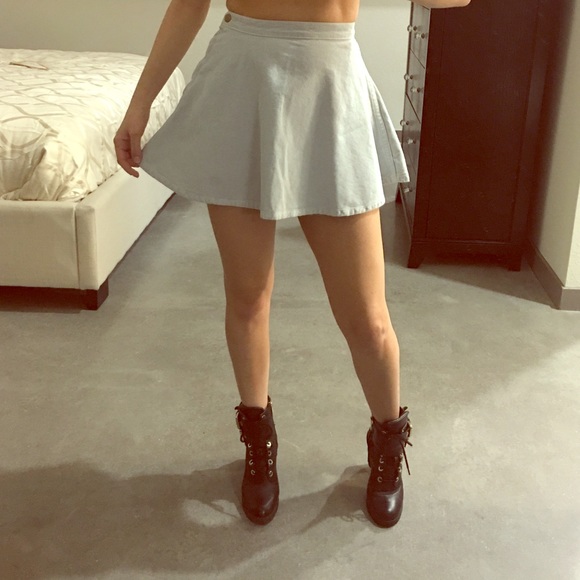 ❣️American Apparel Light Blue Corduroy Skirt