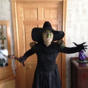 Meet your Posher, Ana