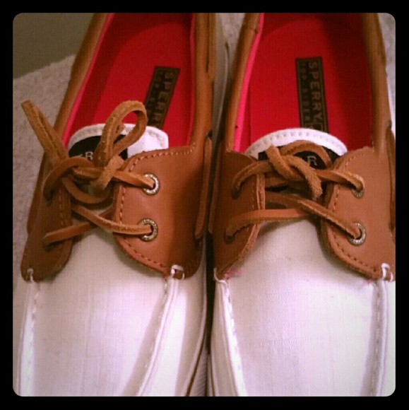 New Sperry Topsider Boat Shoes