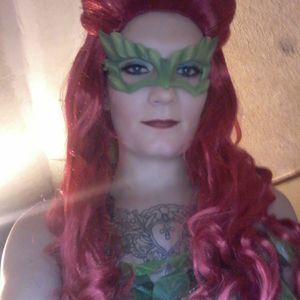 Meet your Posher, Crystal