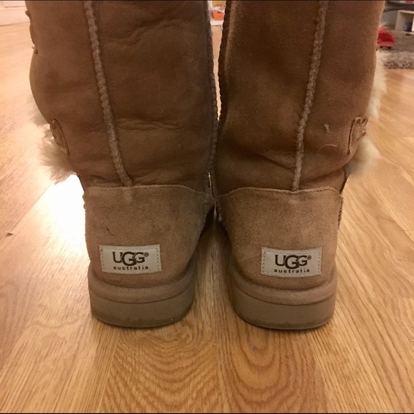 ugg boots size 7 bailey button ugg boots size 7 bailey button