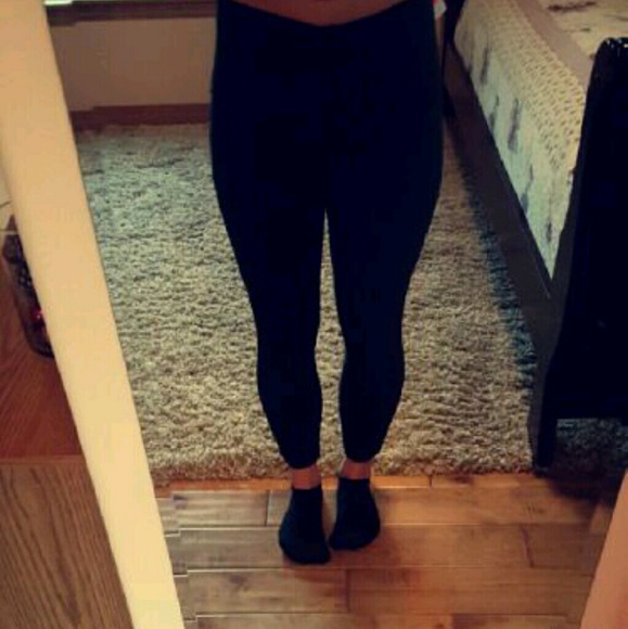 Lululemon capris - Picture 2 of 3