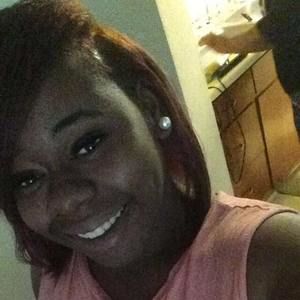 Meet your Posher, Kiana