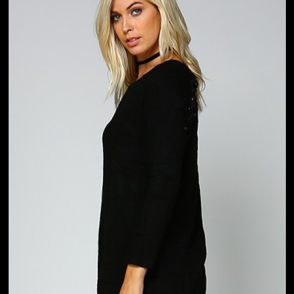 1 SMALL LEFT BLACK LACE UP SWEATER - Picture 3 of 4