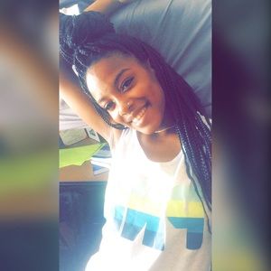 Meet your Posher, Shania