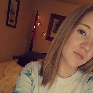 Meet your Posher, Desiree