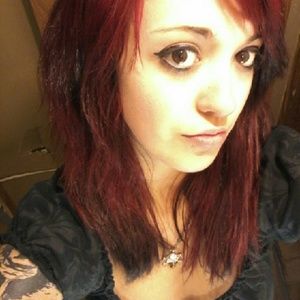 Meet your Posher, Shana