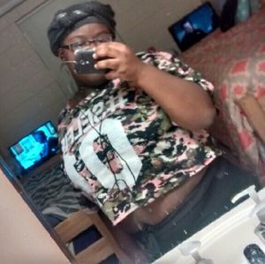 Meet your Posher, Aisha