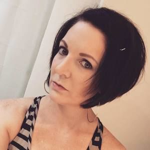 Meet your Posher, Carrie