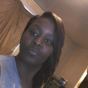 Meet your Posher, Monique