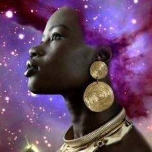 Meet your Posher, Monique