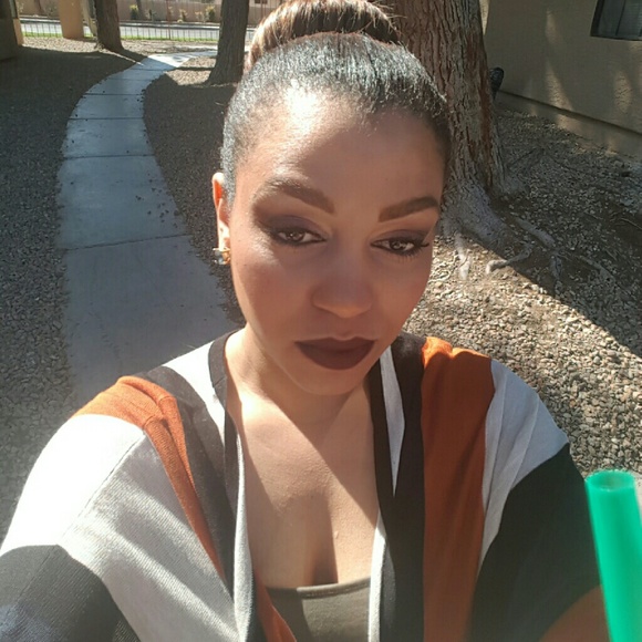 Meet your Posher, Kirstie