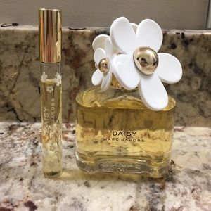 Daisy by Marc Jacobs