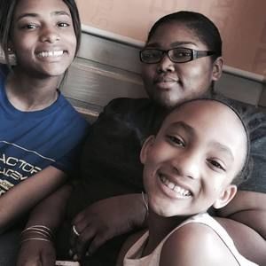 Meet your Posher, Hodari