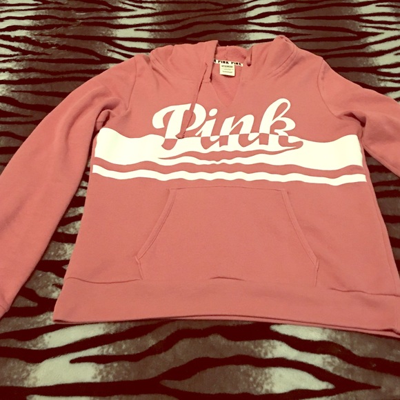 VS  hoodie