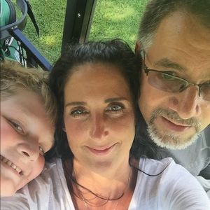 Meet your Posher, Gloria