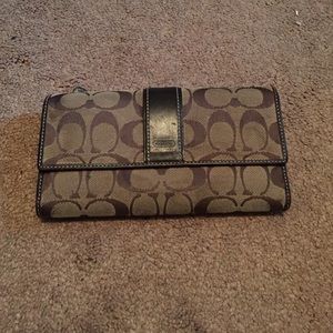 Coach tri- fold wallet