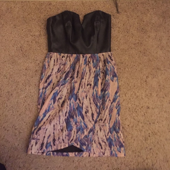 Black and purple dress from Australia size 0 - Picture 1 of 1