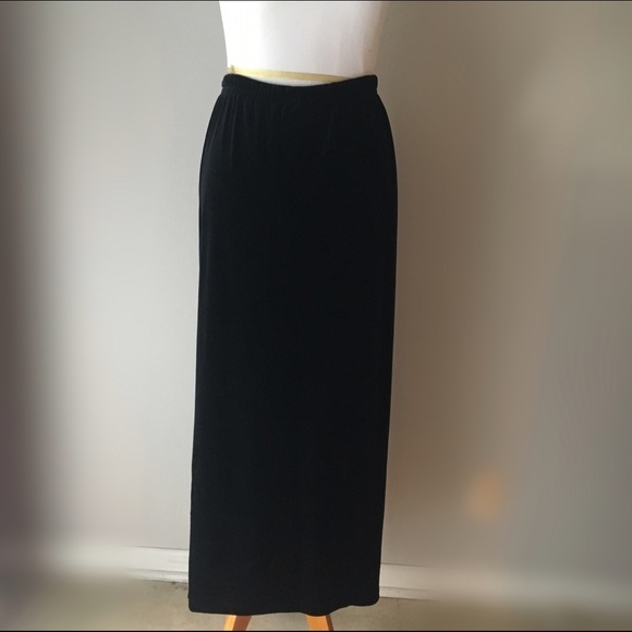 ⭐️Velvet Maxi Skirt