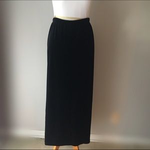 ⭐️Velvet Maxi Skirt