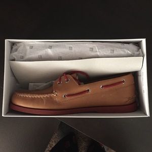 BRAND NEW NEVER WORN!!! 9.5 Men's Sherry Topsider