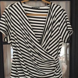 Stretchy Cross front top 1X