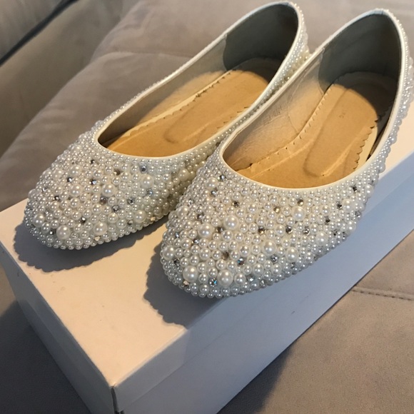 Marc Defang Pearl Bridal Flats