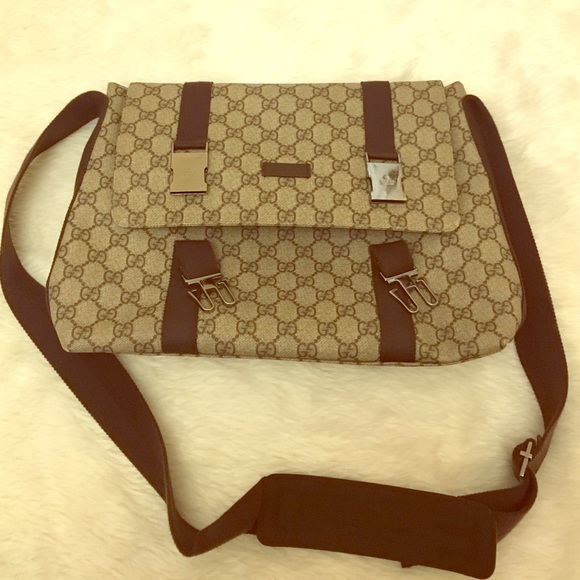 Gucci Messenger Bag